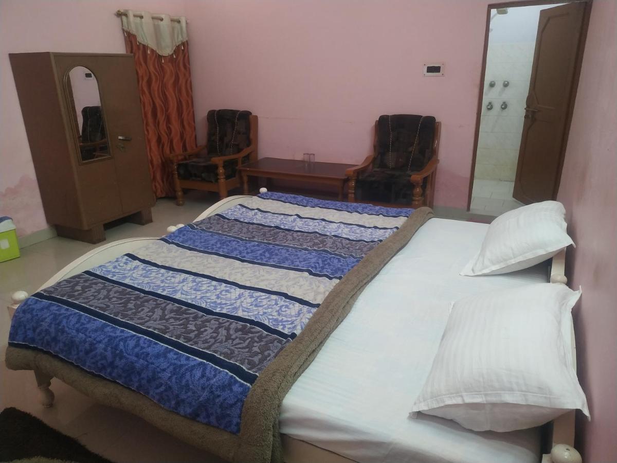 Hotel Shri Mahant Orchha 5 Mint Walking From Ram Raja Temple Exteriör bild
