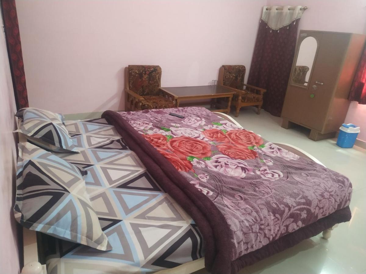 Hotel Shri Mahant Orchha 5 Mint Walking From Ram Raja Temple Exteriör bild