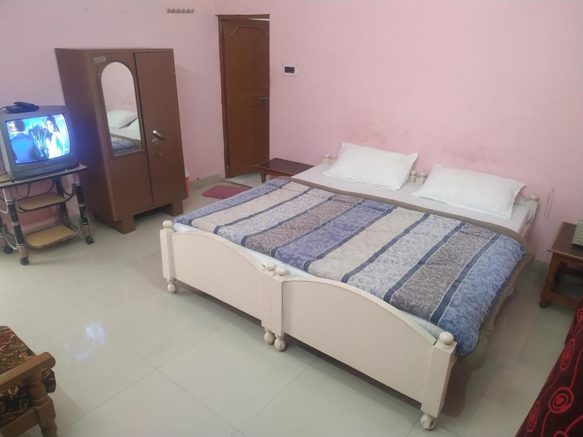 Hotel Shri Mahant Orchha 5 Mint Walking From Ram Raja Temple Exteriör bild