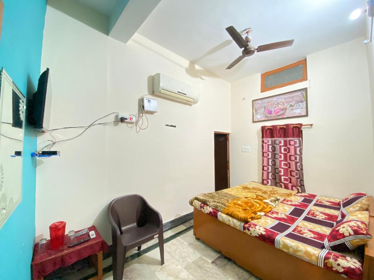 Hotel Shri Mahant Orchha 5 Mint Walking From Ram Raja Temple Exteriör bild