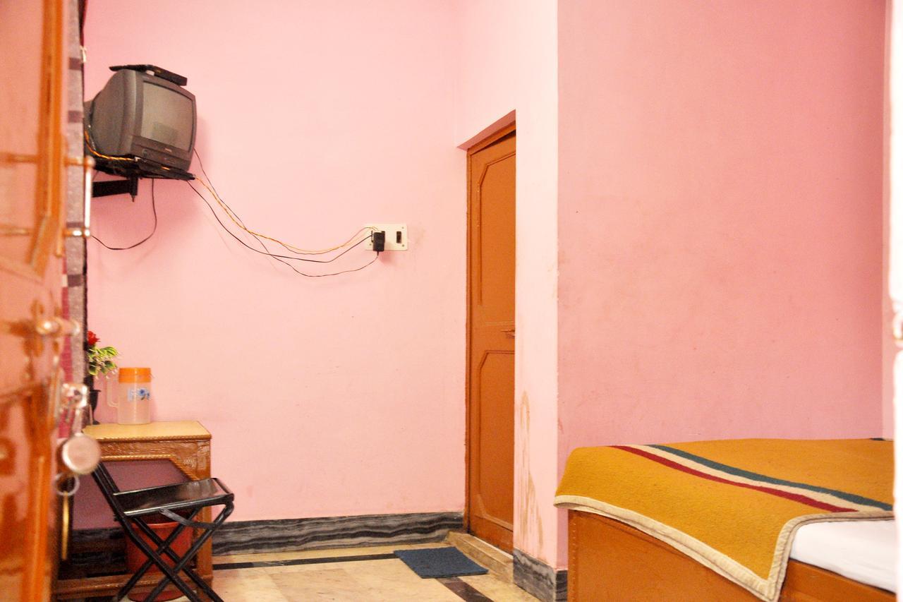Hotel Shri Mahant Orchha 5 Mint Walking From Ram Raja Temple Exteriör bild