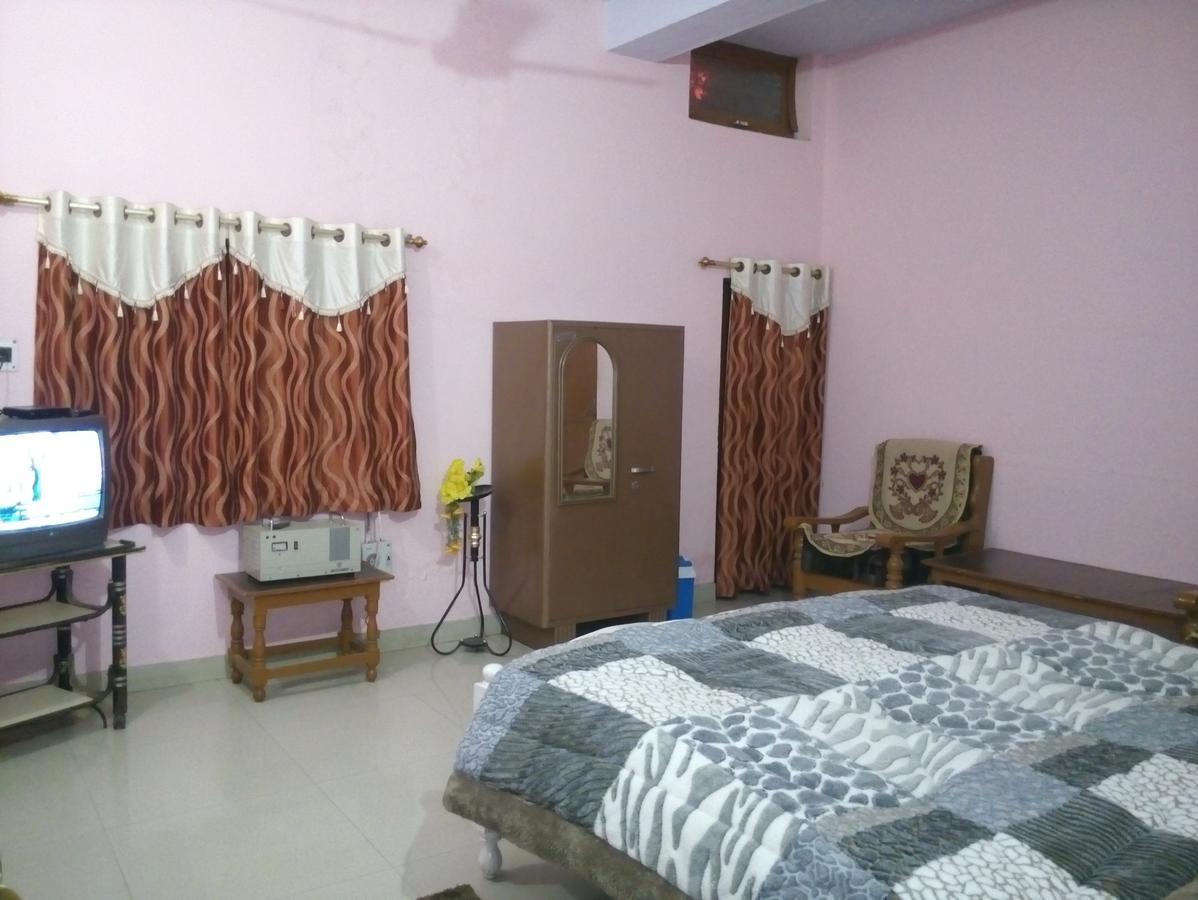 Hotel Shri Mahant Orchha 5 Mint Walking From Ram Raja Temple Exteriör bild